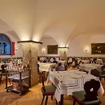 Goldener Hirsch, A Luxury Collection Hotel, 5* Solnohrad