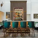 Goldener Hirsch, A Luxury Collection Hotel, Hotel