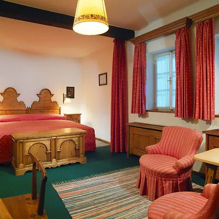Goldener Hirsch, A Luxury Collection Hotel, 5* Solnohrad