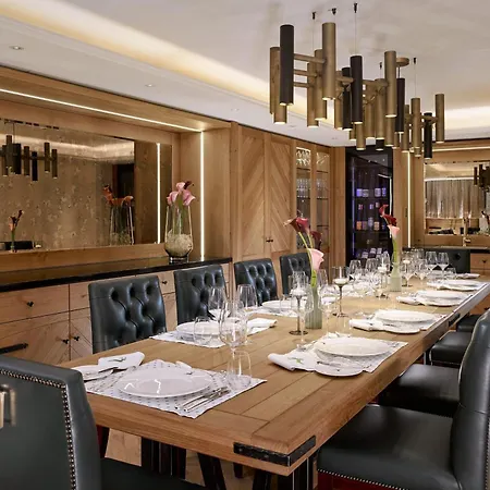 호텔 Goldener Hirsch, A Luxury Collection Hotel,