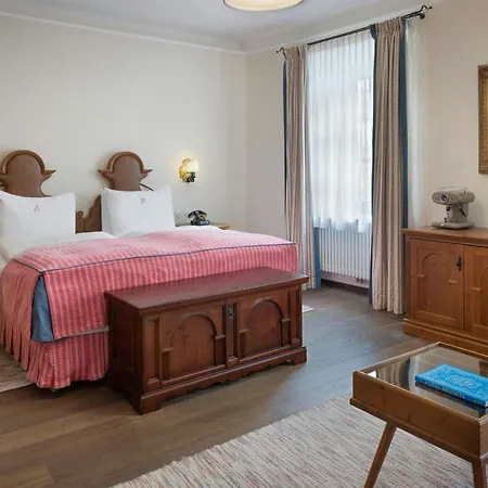 Hotel Goldener Hirsch, A Luxury Collection Hotel,