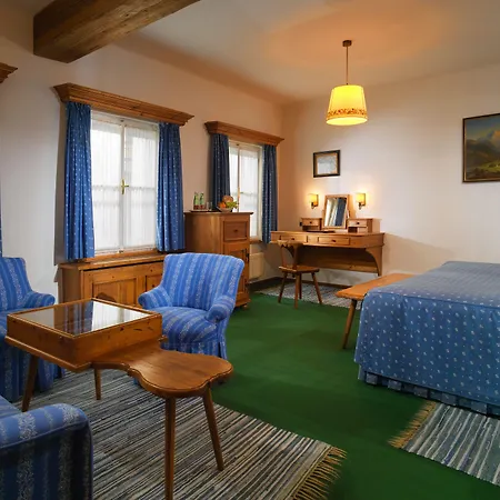 ホテル Goldener Hirsch, A Luxury Collection Hotel,