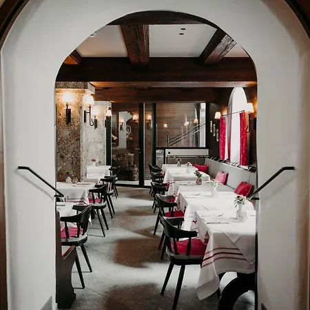 Goldener Hirsch, A Luxury Collection Hotel, 5* Solnohrad