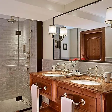 Hotel Goldener Hirsch, A Luxury Collection Hotel,