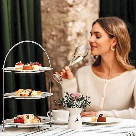 Hotel Goldener Hirsch, A Luxury Collection Hotel,