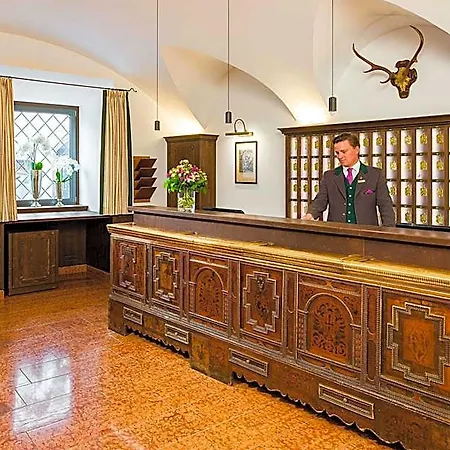 Goldener Hirsch, A Luxury Collection Hotel, Hotel
