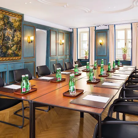 Goldener Hirsch, A Luxury Collection Hotel, Szálloda