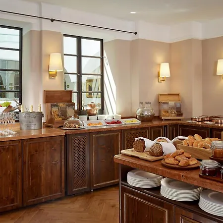 Goldener Hirsch, A Luxury Collection Hotel, Hotel 5*